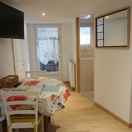 Le Lys Appartement Saintes Buitenkant foto